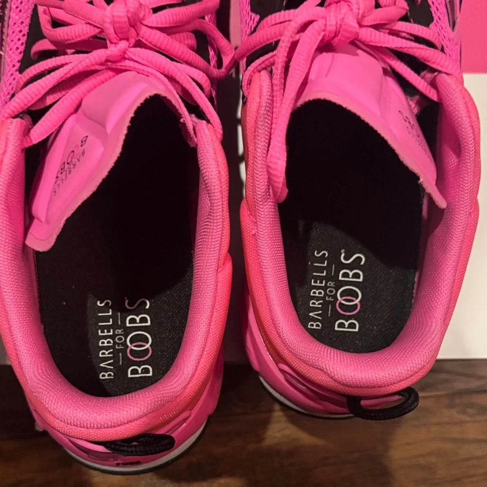 Puma mens Black and Pink Sneakers - Picture 6 of 13